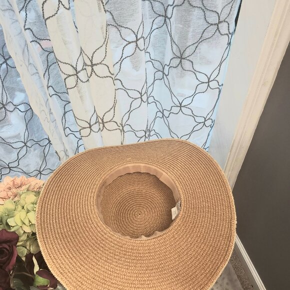 Beach hat - Picture 8 of 8